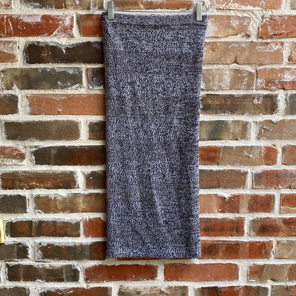 Alice + Olivia skirt from Employed collection Size XS - Picture 3 of 13